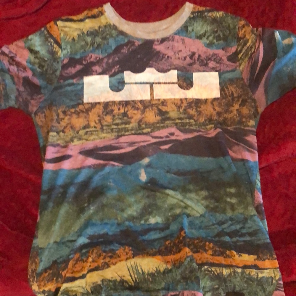 LeBron James mountaineer shirt